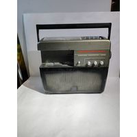 Радиоприёмник НЕРЛЬ РПЧ-220 с ЧАСАМИ (блока часов нет).