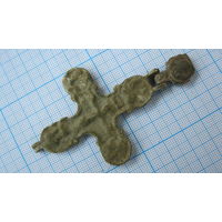 Крестик старинный, нательный. Переливок с энколпиона. Бронза, литье.