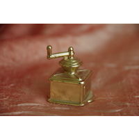 Кофемолка ( миниатюра )   5,5 см