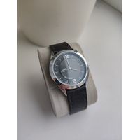 Наручные механические  часы Луч 35341256 двухстрелочник.