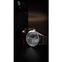 Наручные механические  часы Луч 35341256 двухстрелочник.