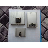 Три микросхемы с радиаторами, одним лотом