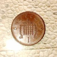 1 пенни 1993 года Великобритания. Королева Елизавета 2. Красивая родная патина!
