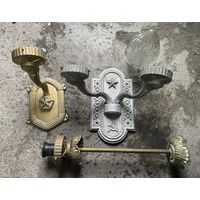 Сталинский ампир. Лампа двухрожковая настенная