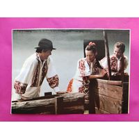 Бужакские девушки с парнем. Будапешт. Чистая. 2678.