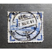 Марка Пакистан 1955 год 8 лет Независимости