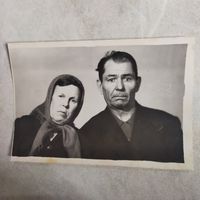 Фотография. История СССР в лицах. Семейная пара. Николай и Маруся. 1980 год