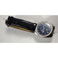 Ricoh    часы наручные на ходу