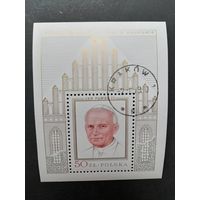 Польша 1979 Блок Mi.75 (gold) с маркой "Визит Папы римского Павла Иоанна II в Польшу" (гашение с клеем) марка Mi.2631 каталог 7.50 евро