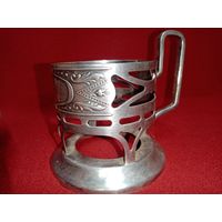 С рубля без мц. подстаканник СССР, Kieв МНЦ15-20. диам 7см. высота с ручкой 10см.
