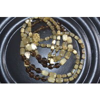 Бусы  ретро чехословакия Сатиновое стекло