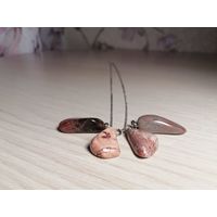 Кулоны из камней