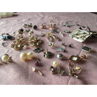 Серьги цена за все изделия что на фото,Из разных стран.