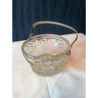 Ваза, конфетница СССР с металлической ручкой