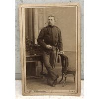 Военнослужащий в форме, кабинетный портрет, Линц, Австро-Венгрия, 1887 г.