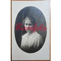 1918 Открыточный формат Владимирская губерния девушка студийное фото типажи ретро
