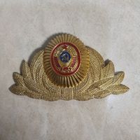 Кокарда сотрудника милиции СССР на повседневную и парадную форму образца 1969 года.