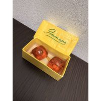 Винтажные запонки из натурального янтаря с вставками латуни с позолотой , запонки времен СССР