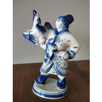 Статуэтка фарфоровая Иван царевич и Жар-птица, Гжель