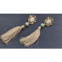 Красивые серьги с кисточками, очень нежные. Длина 11 см.