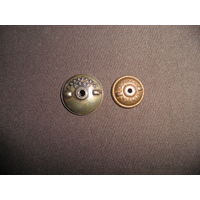 Гайка,закрутка большая Монетный Двор(25 мм.) от квадроколодки ордена ОВ ВОВ,и малая(20 мм.)з-д Победа Москва от воинских знаков СССР.С рубля.