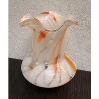 Миниатюрная винтажная ваза из гутного стекла, СССР.