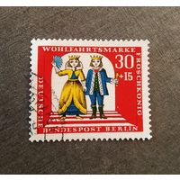 Марка Германия 1966 год Сказки