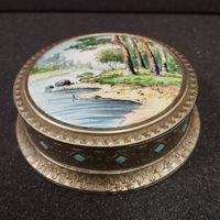 Шкатулка Пудреница эмалевая, Ленинград
