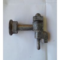 Кран умывальника ретро