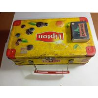 Железный чемоданчик от чая  Lipton . ,+ бонус банкноты !