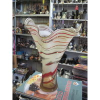 Ваза 32 см, цветное стекло.