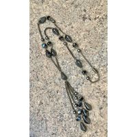 Колье. Сотуар