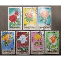 Монголия. 1988 год. Флора. Розы (7 марок)
