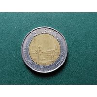 500 лир Италия.