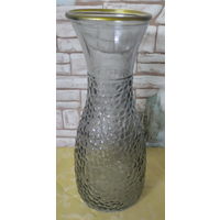 Стеклянная ваза с золотистой каймой эпохи СССР