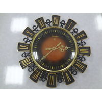 Часы Янтарь.