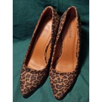 Туфли женские Т.Taccardi замшевые, под леопарда р.39 (26 см стелька)