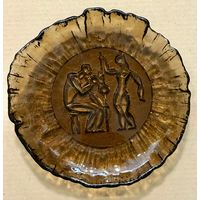 Тарелка "Стеклодувы" 1960-е гг. Мурахвер В. Диаметр 23 см.