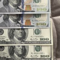 100 долларов со звездой