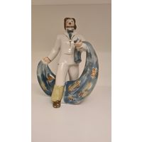 Фарфоровая статуэтка "Рыбак с сетью" ЗХК