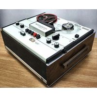 Магнитофон катушечный Комета 209, СССР ( ТОЛЬКО ЧАСТИ КОРПУСА ) .