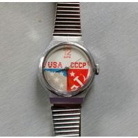 Часы  женские наручные "Заря", кварц на 6 рубинах, /редкие/, (Полет "СОЮЗ-АППОЛОН"),Сделано в СССР