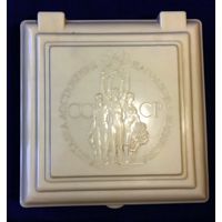 Коробка карболитовая СССР. Соцреализм
