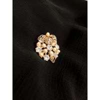 Брошь, виноградная гроздь