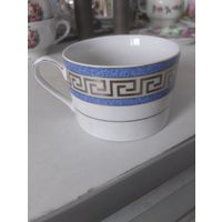 Чашки 4 штуки.