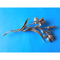 Старая брошь.