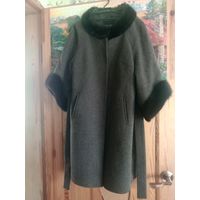Демисезонное шерстяное пальто