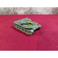 С рубля без мц. модель танка т-45. металл, 8.5х4.5х3.5см