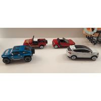 Лот Модель 1:43 bburago 4 штуки