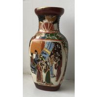 Вазочка фарфор Китай, отличный подарок к 8 Марта